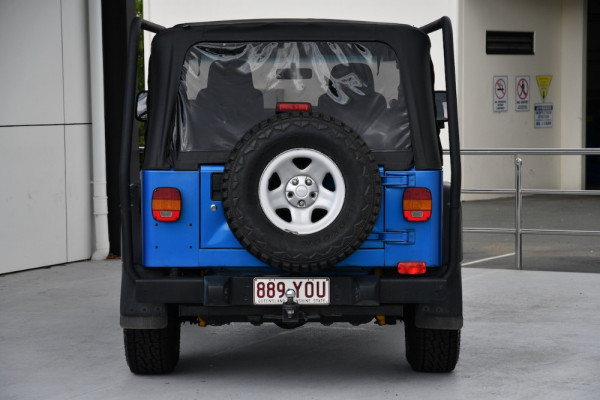 2003 Chrysler Wrangler TJ Sport Convertible Image 4