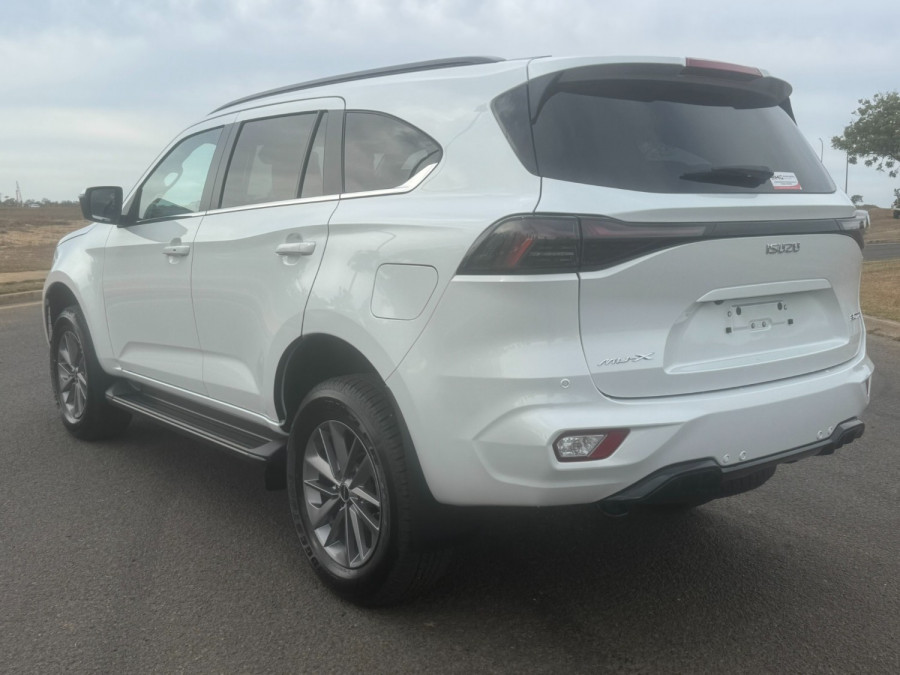 2026 Isuzu MU-X RJ LS-U SUV Image 5