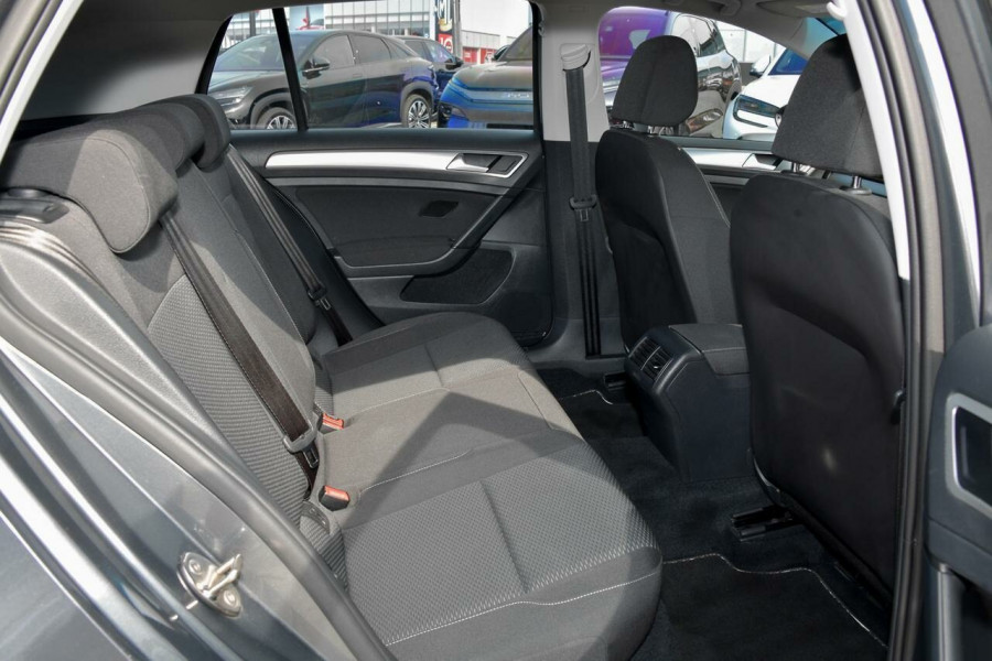 2018 Volkswagen Golf 7.5 110TSI Hatch Image 5