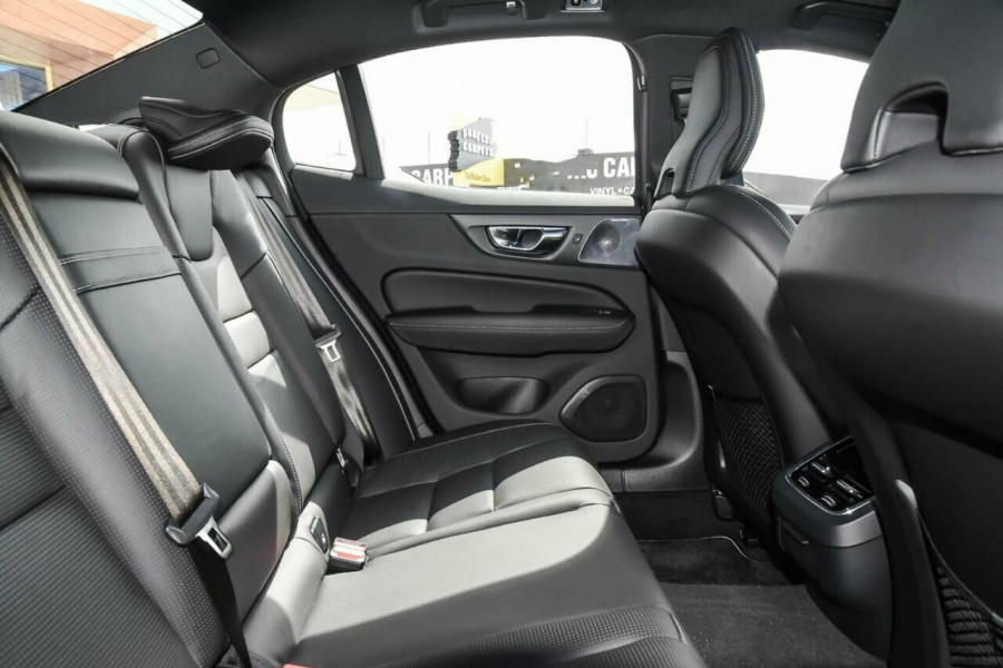 2019 MY20 Volvo S60 Z Series T5 R-Design Sedan Image 9