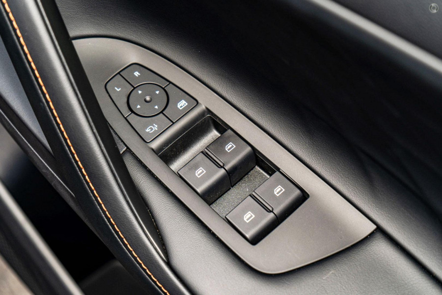 2025 MG HS AS33P Super Hybrid Essence SUV Image 15