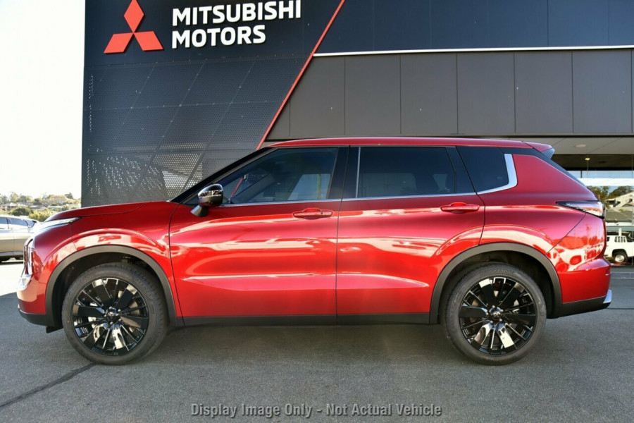 2026 Mitsubishi Outlander ZM Black Edition SUV Image 2