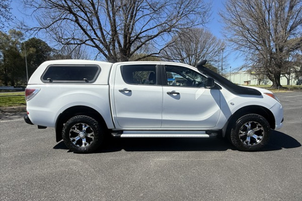 2015 Mazda Default XT Ute Image 2