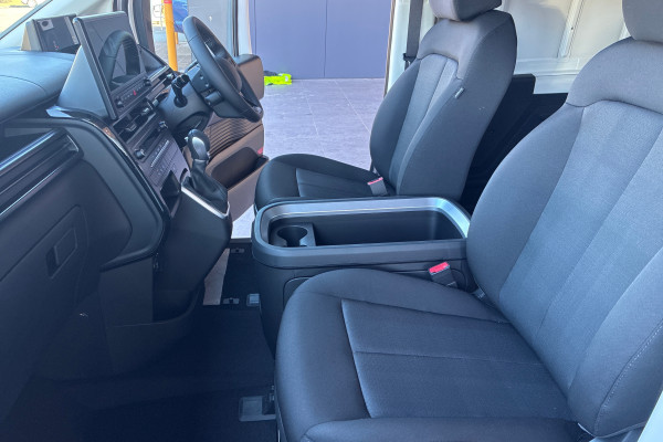 2026 MY27 Hyundai Staria Load US4.V4  Van Image 9