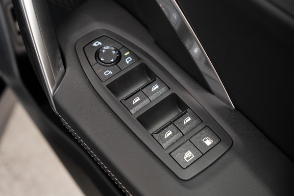 2026 BMW X1 U11 xDrive25e M Sport SUV image 15