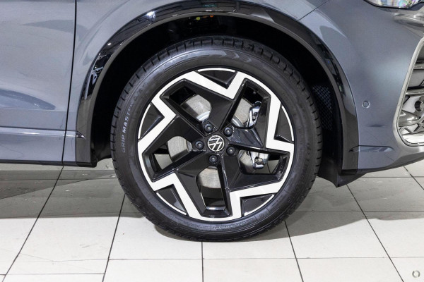 2026 Volkswagen Tiguan CT 150TSI R-Line SUV Image 8