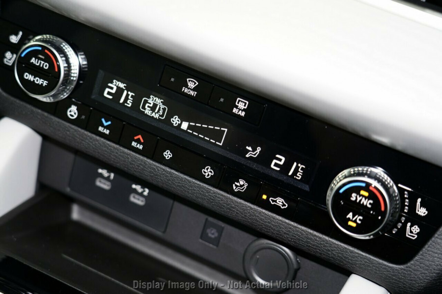 2025 Mitsubishi Outlander ZM Exceed SUV Image 13
