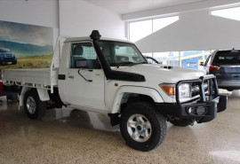 Toyota LandCruiser 70 GXL VDJ79R