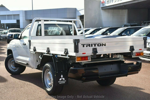 2026 Mitsubishi Triton MV  GLX Cab Chassis Image 2