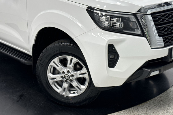 2021 Nissan Navara D23 ST Ute Image 2