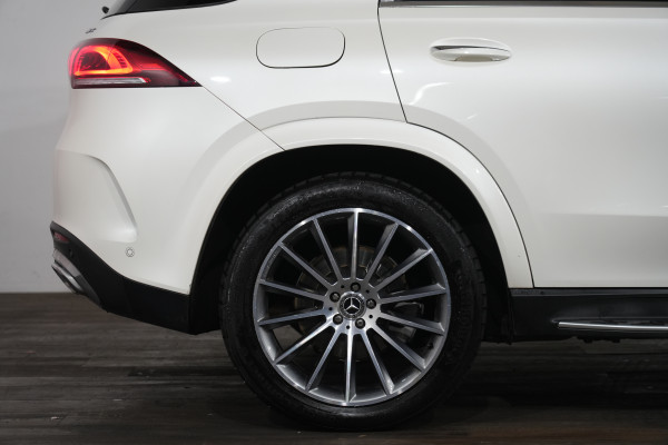 2019 Mercedes-Benz GLE-Class GLE300 d SUV image 6