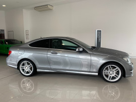2013 Mercedes-Benz C-class C204 MY13 C250 Coupe Image 4