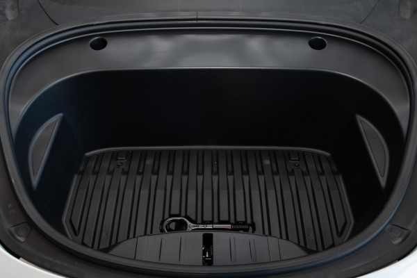 2022 Tesla Model 3  Rear-Wheel Drive Sedan image 21