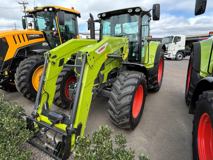 2026 CLAAS TRACTORS 4WD & FWA Image 2