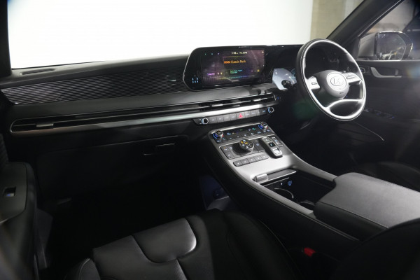 2023 [THIS VEHICLE IS SOLD] image 12