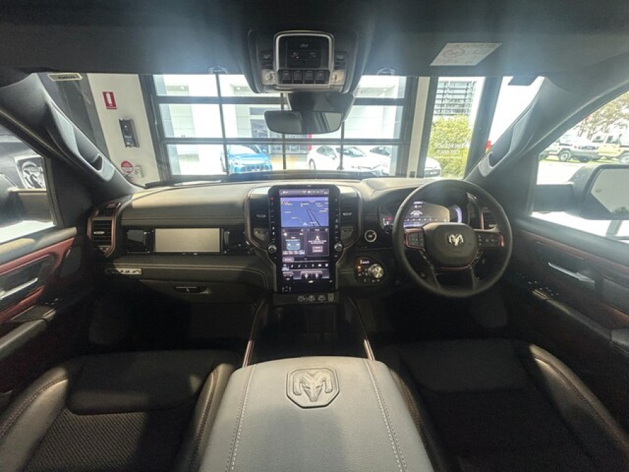 2025 Ram 1500 DT6X9821W.25 2025 Ute Image 10