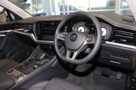 2019 MY20 Volkswagen Touareg CR 190TDi Suv