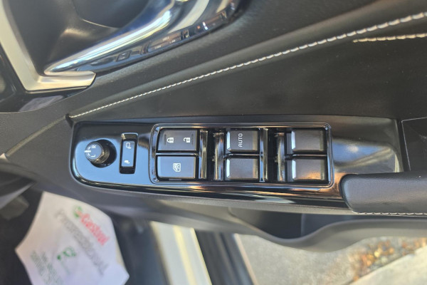 2023 Isuzu MU-X RJ LS-T SUV Image 16