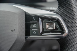2024 MY24.5 MG HS AS33 Essence SUV