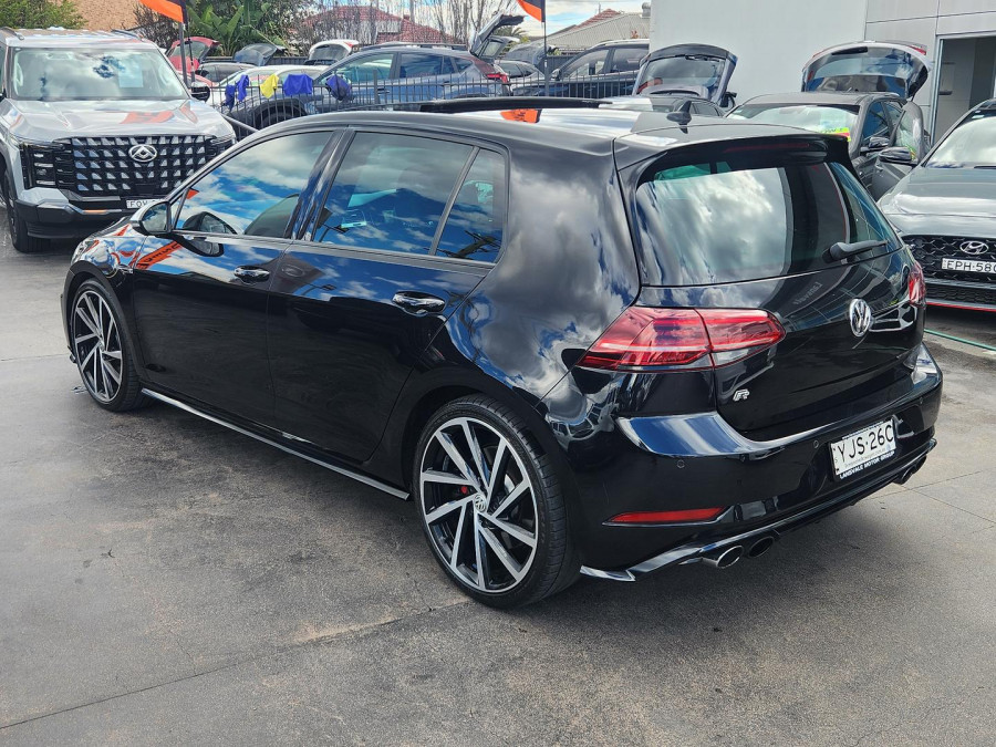 2020 Volkswagen Golf 7.5 R Hatch Image 5