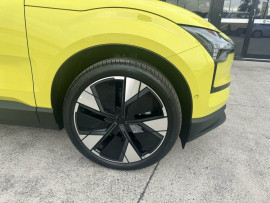2023 MY24 Volvo EX30  Single Motor Extended Range Ultra SUV image 8