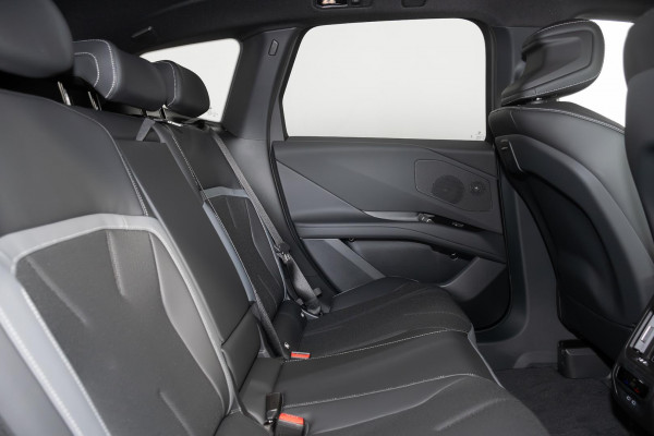 2026 BMW iX3 NA5 M Sport SUV image 10