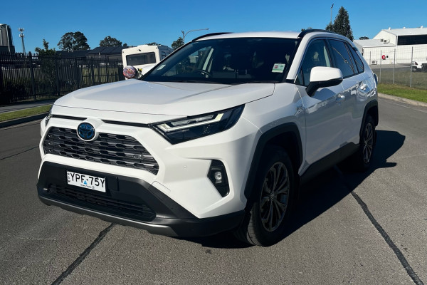 2024 Toyota RAV4 AXAH54R GXL AWD SUV Image 3