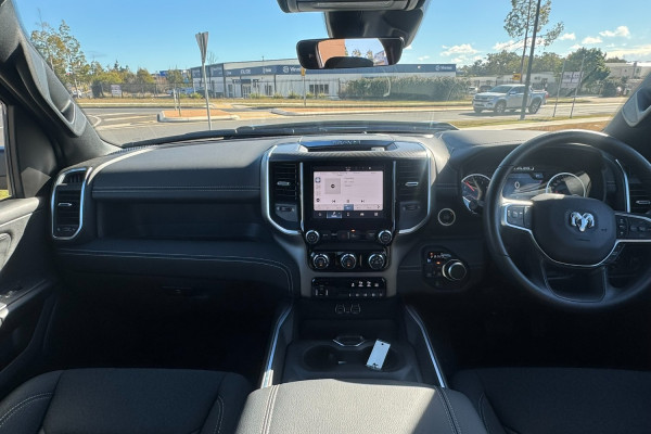 2026 Ram 1500 Express Ute Image 11