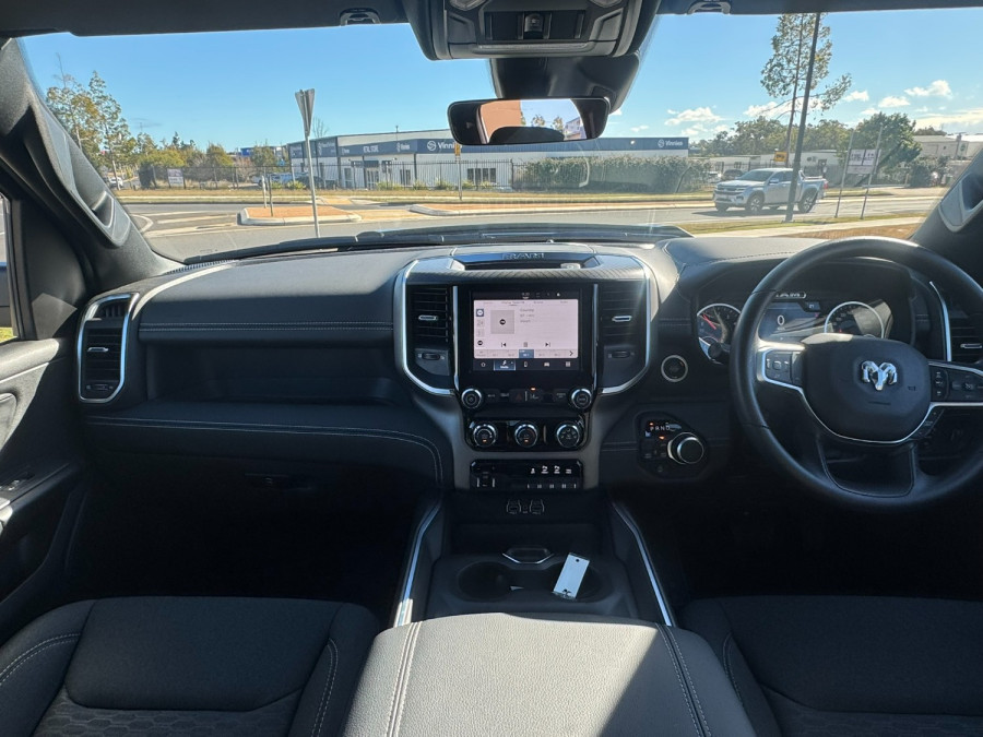2026 Ram 1500 Express Ute Image 11