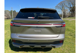 2024 MY24.5 MG HS AS33 Essence SUV