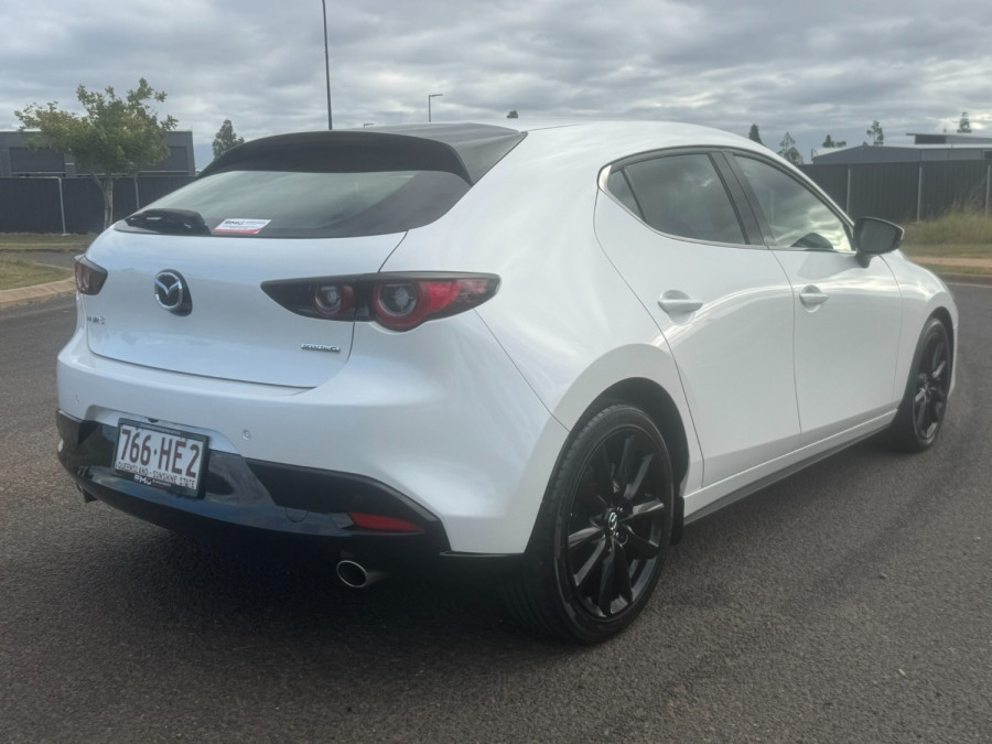 2023 Mazda 3 BP Series G25 Astina Hatch Image 2