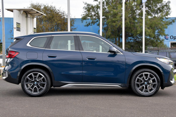 2025 BMW X1 U11 xDrive20i SUV image 3