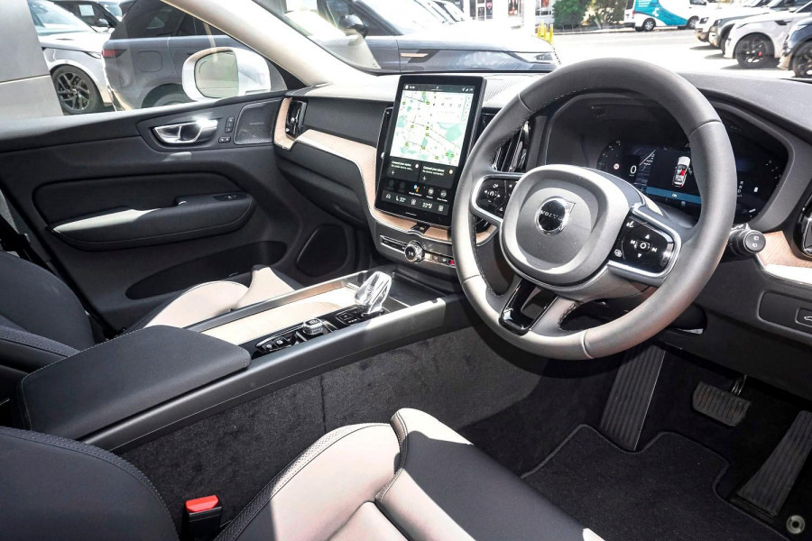 2025 MY26 Volvo XC60 UZ Plus B5 Bright SUV Image 4