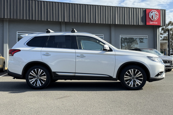 2019 MY20 Mitsubishi Outlander ZL Exceed SUV Image 4