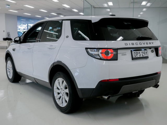2015 MY16.5 Land Rover Discovery Sport L550 SD4 SE Suv Image 5
