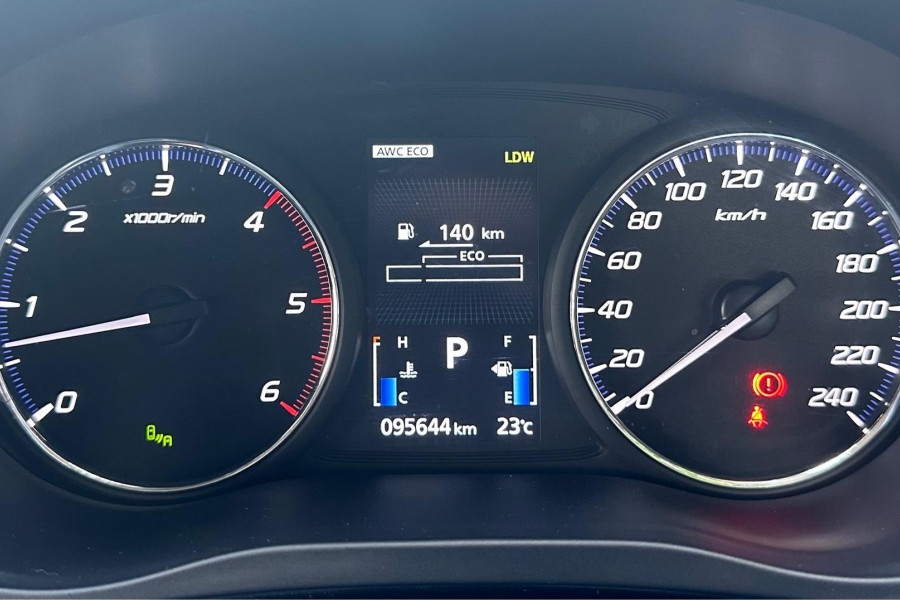 2021 Mitsubishi Outlander ZL LS SUV Image 8