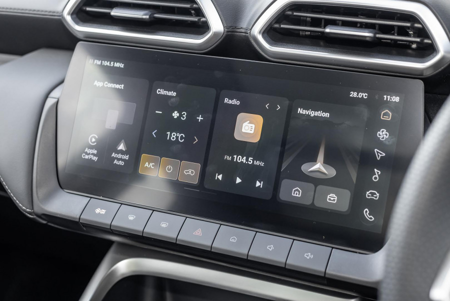 2024 MY25 MG ZS ZS32 Essence Hybrid+ SUV Image 23