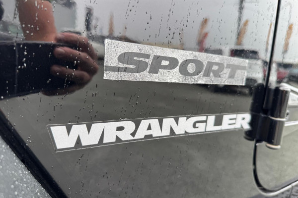 2010 Jeep Wrangler JK Sport SUV Image 11