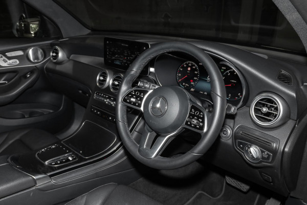2020 Mercedes-Benz GLC-Class X253 GLC300 SUV image 6