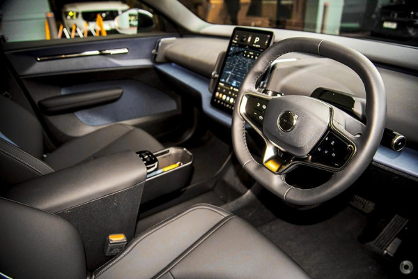 2024 MY25 Volvo EX30  Single Motor Extended Range Ultra SUV Image 6