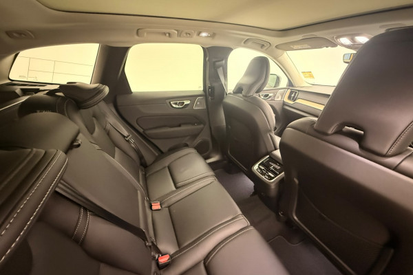 2025 MY26 Volvo XC60 UZ Ultra B5 Dark SUV Image 24