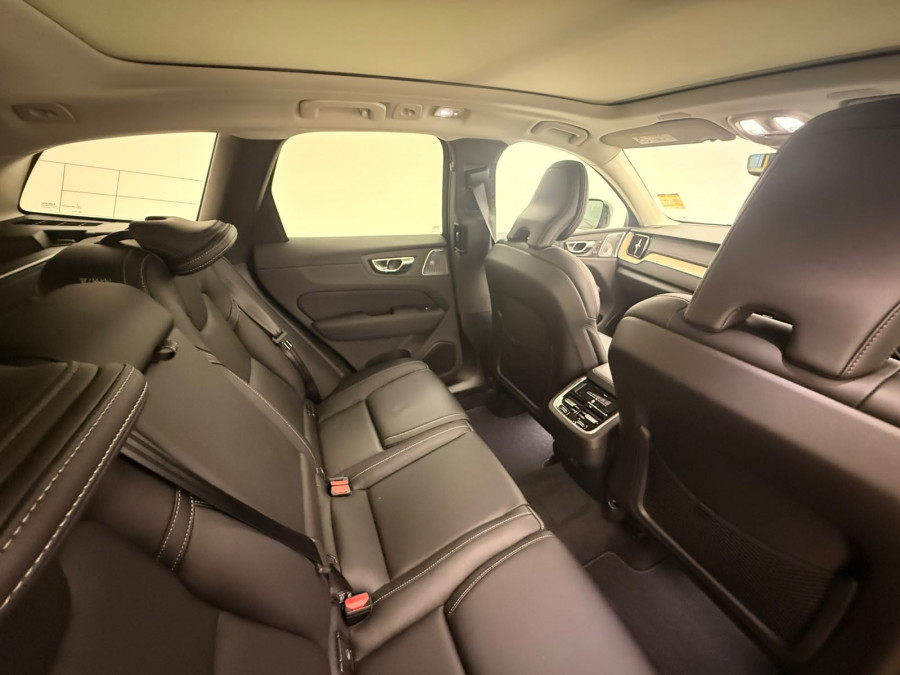 2025 MY26 Volvo XC60 UZ Ultra B5 Dark SUV Image 24