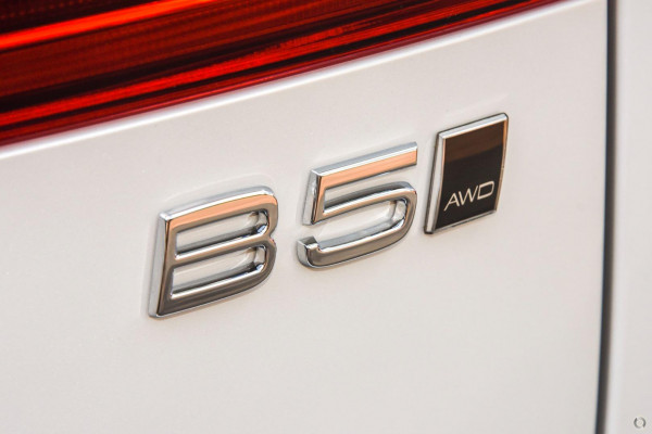 2025 Volvo XC60 UZ Ultra B5 Bright SUV Image 6