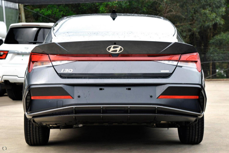 2026 Hyundai i30 CN7.V4 Hybrid Sedan Image 3