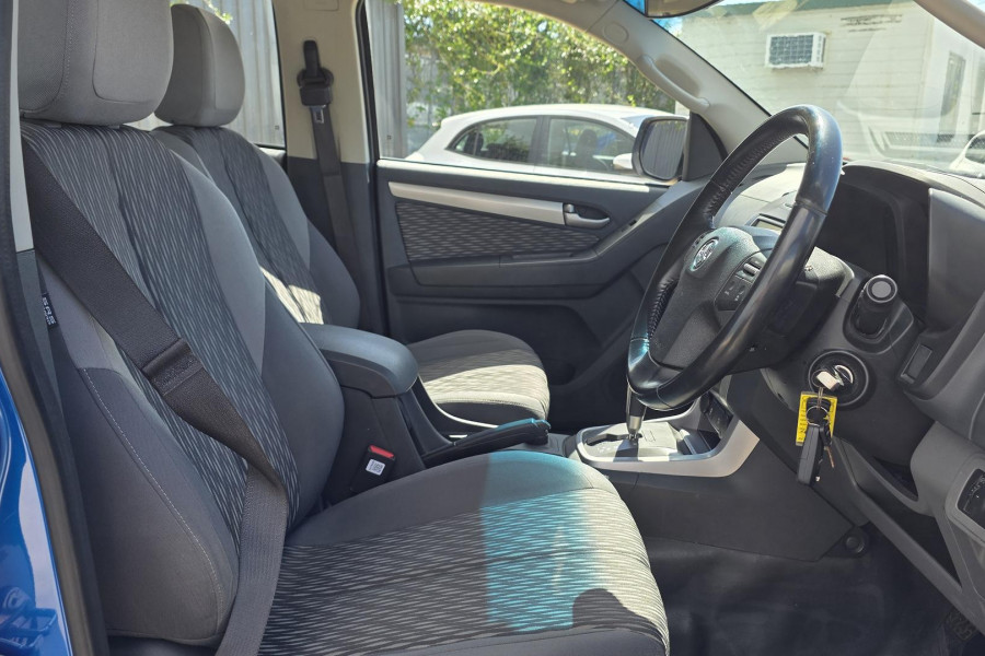 2014 Holden Colorado RG LX Ute Image 10