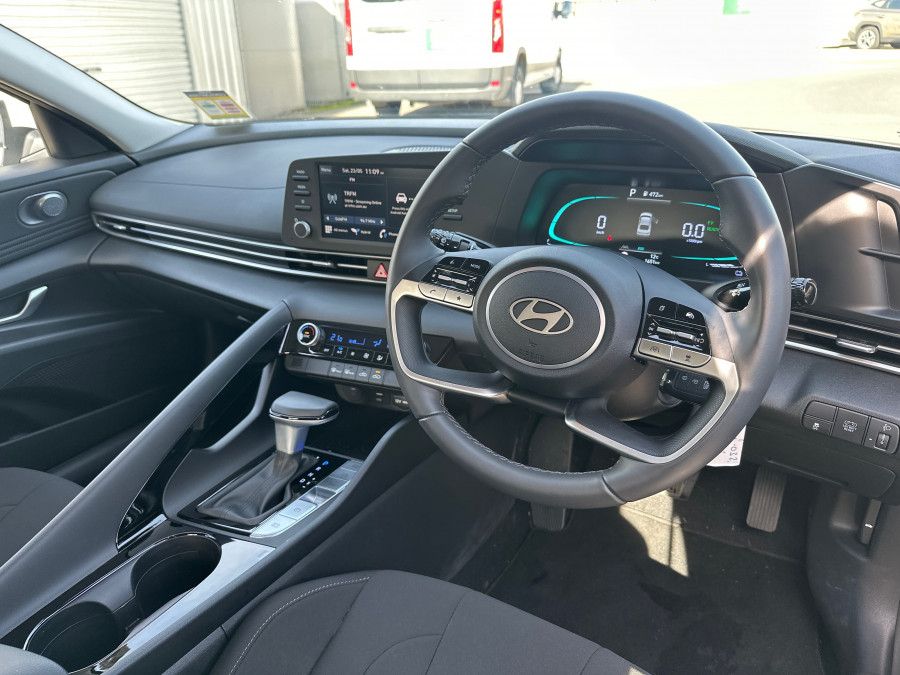 2025 MY26 Hyundai i30 CN7.V4 Hybrid Sedan Image 6