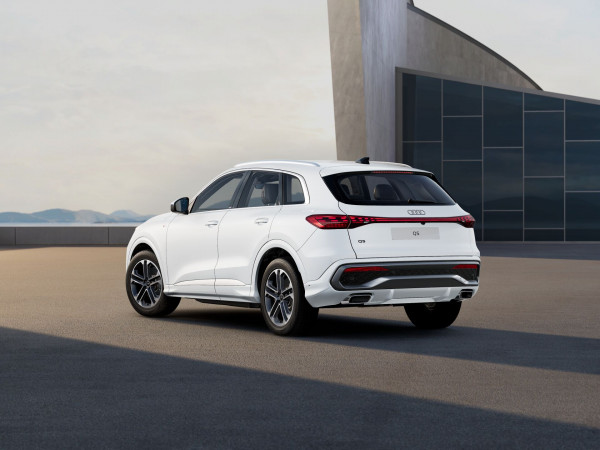2025 Audi Q5 GU TFSI 150kW SUV image 2