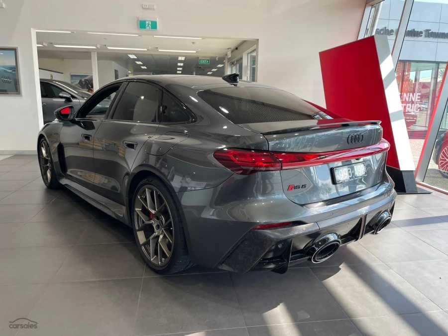 2026 Audi RS 5 Sedan Image 3