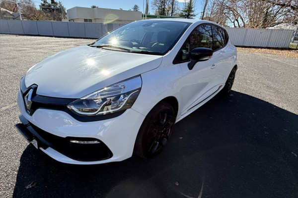 2016 Renault Clio R.S. IV B98 R.S. 200 Sport Hatch Image 7