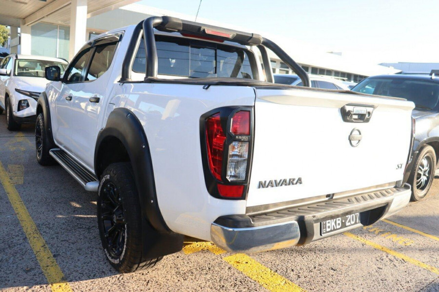 2018 Nissan Navara D23 Series 3 ST Dual Cab Pickup Image 10
